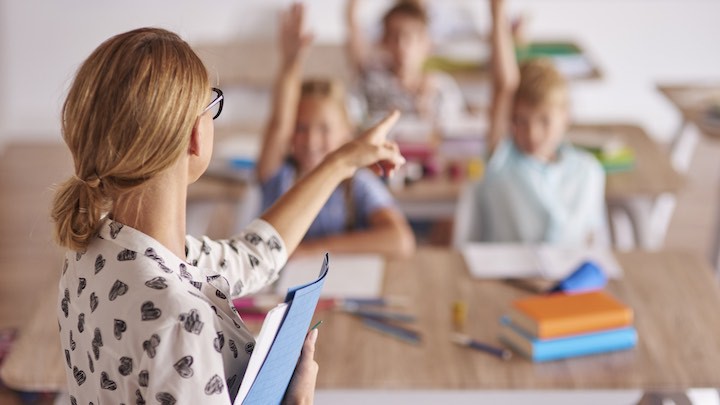 Educação bilíngue para surdos no Brasil